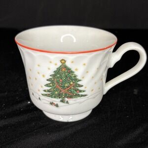 Kopin Christmas Pleasure Scalloped Red Trim Cup X1